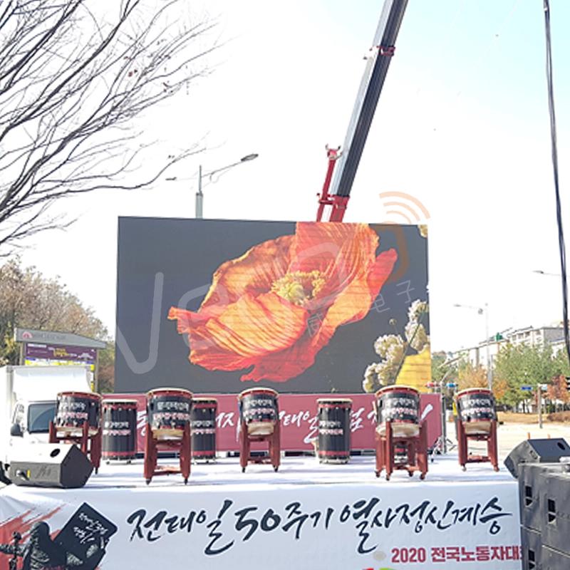 P4.8 Outdoor Full color LED Display 576x576mm