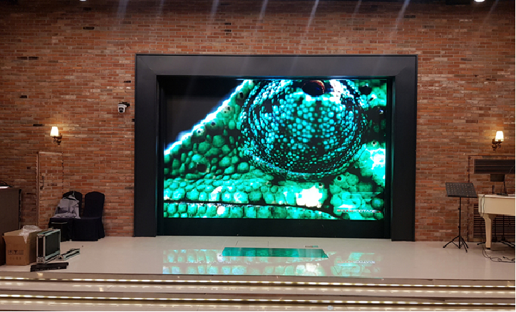 Indoor P3.076 full color fixed LED display